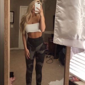 HIGH RISE CAMO LEGGINGS